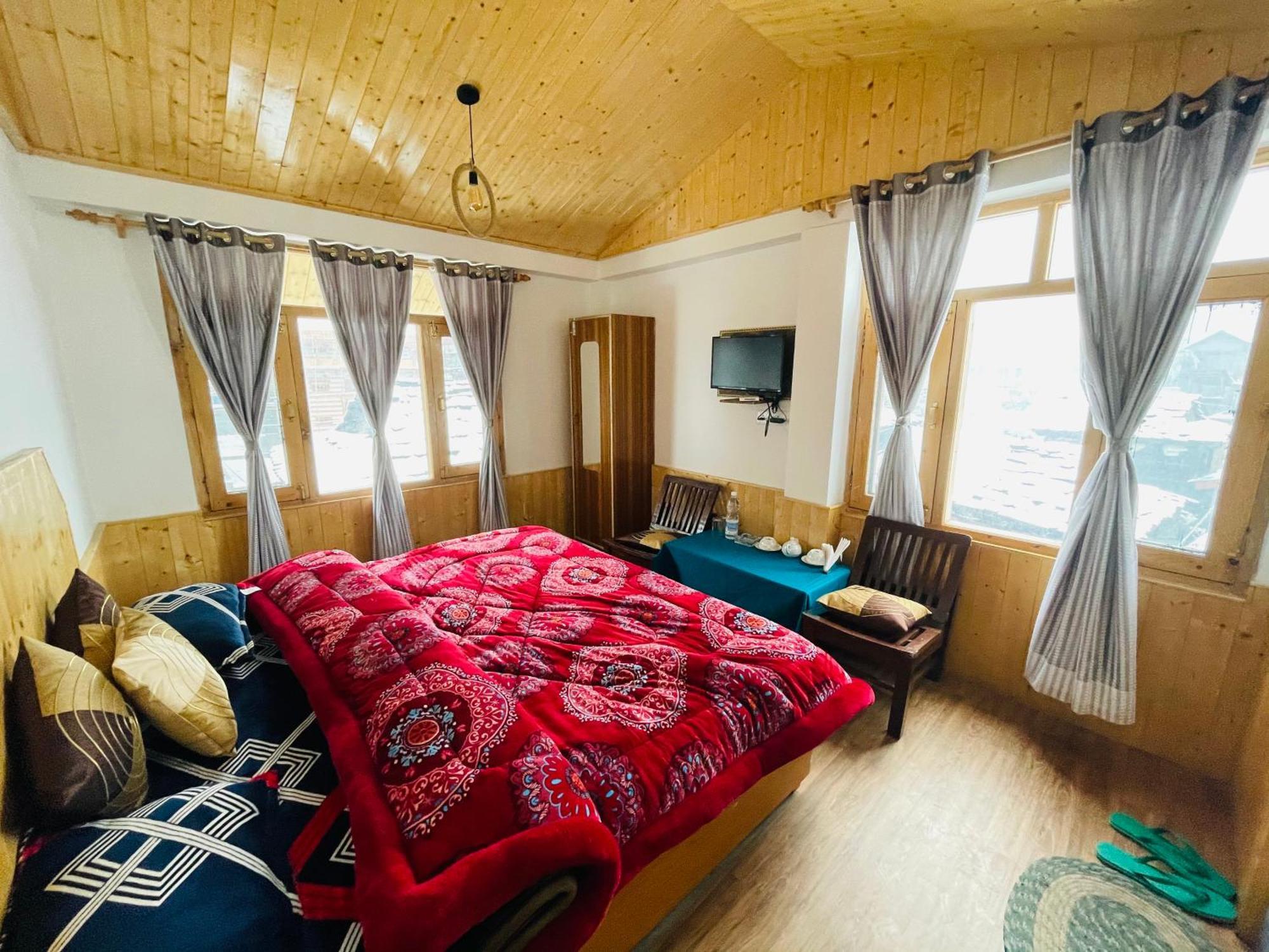 La Voglia-Old Manali Hostel Buitenkant foto