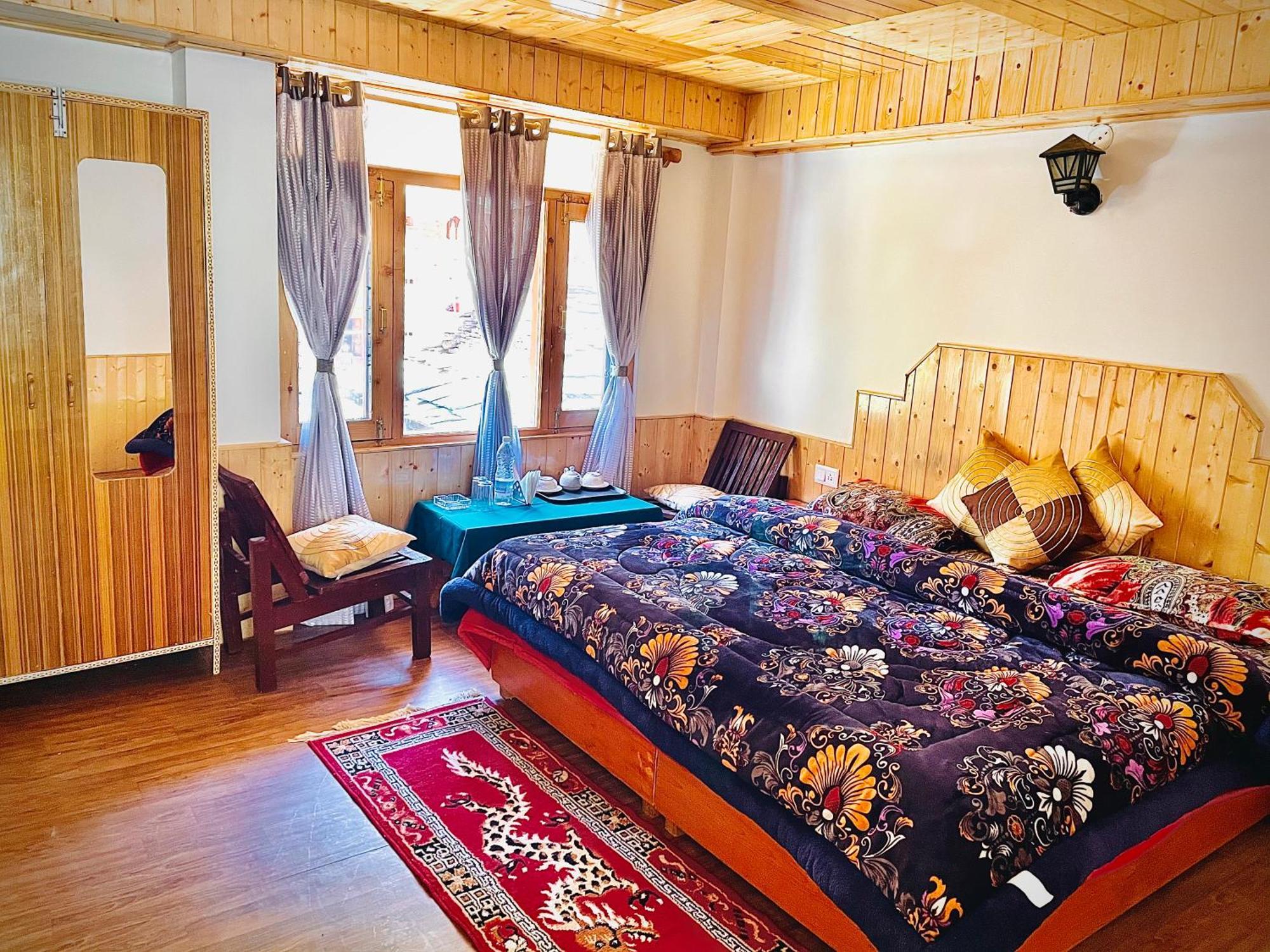 La Voglia-Old Manali Hostel Buitenkant foto